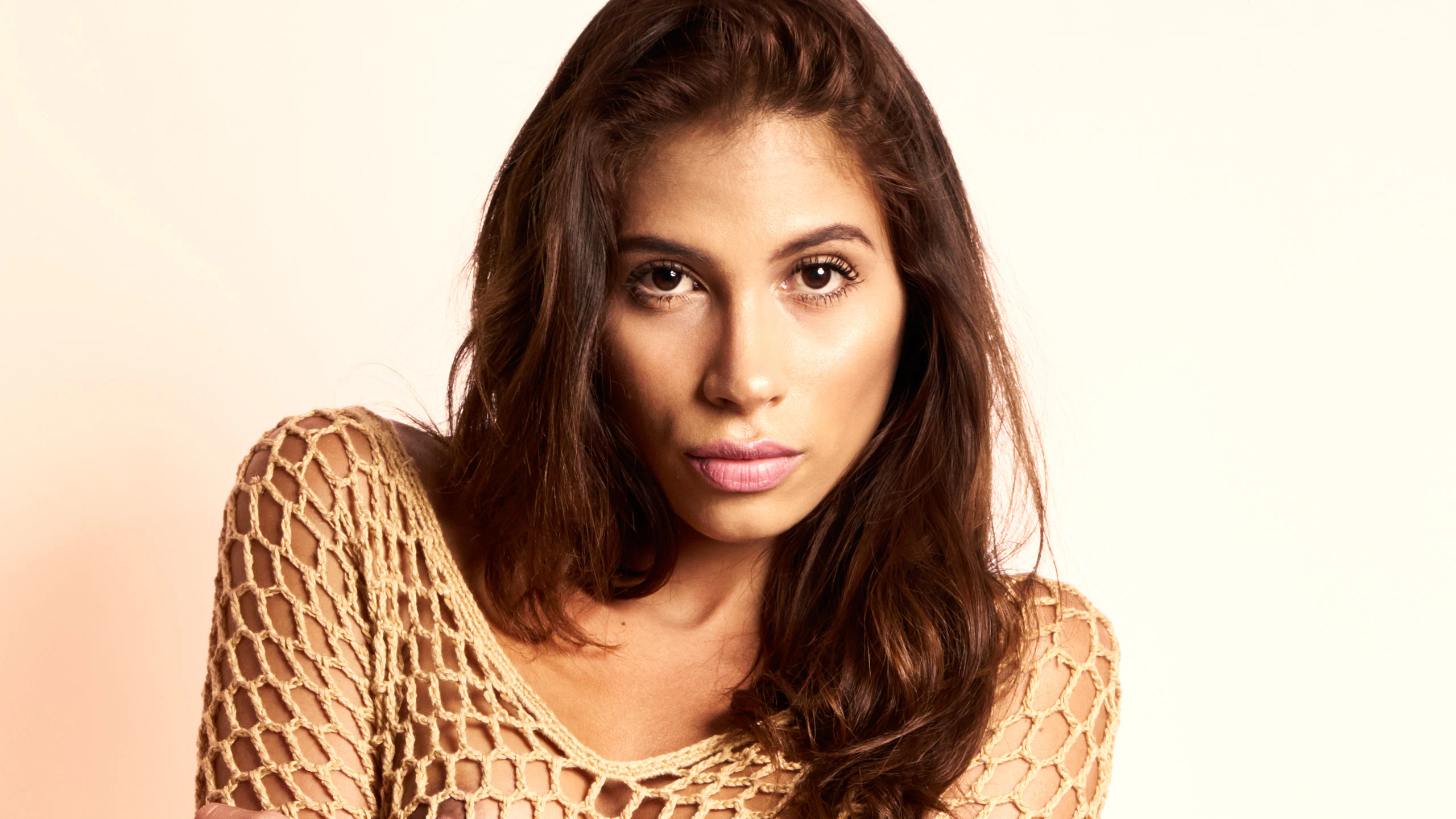 Spain-based Venezuelan model Baby Nicols Through the Mesh contemporary nude art minimalist Cinaed Dane